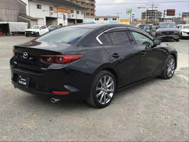 ＭＡＺＤＡ３セダン ２．０　２０Ｓ　プロアクティブ　ツーリング　セレクション　シートヒーター全方位モニターアダプティブ　ＥＴＣ　電動シート　シートヒーター　衝突被害軽減システム　オートマチックハイビーム　バックカメラ　アラウンドビューモニター　フルセグテレビ（8枚目）