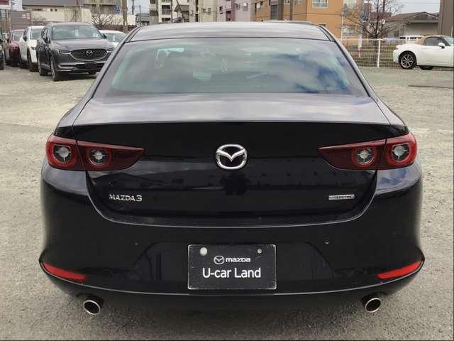 ＭＡＺＤＡ３セダン ２．０　２０Ｓ　プロアクティブ　ツーリング　セレクション　シートヒーター全方位モニターアダプティブ　ＥＴＣ　電動シート　シートヒーター　衝突被害軽減システム　オートマチックハイビーム　バックカメラ　アラウンドビューモニター　フルセグテレビ（9枚目）