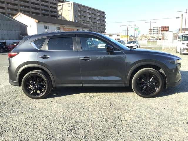 ＣＸ－５ ２．２　ＸＤ　ブラックトーンエディション　ディーゼルターボ　ナビ　ＥＴＣ　ドライブレコーダー　ＢＯＳＥ　ＵＳＢポート　追従式クルコン　バックモニター　Ｐシート　ターボ車　Ｂｌｕｅｔｏｏｔｈ　ＬＥＤ　キーレス　ＥＴＣ装備　スマートキー　コーナーセンサー　ナビＴＶ（5枚目）