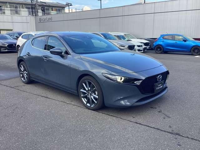 ＭＡＺＤＡ３ファストバック ２．０　２０Ｓ　プロアクティブ　ツーリング　セレクション　当社社用車ＵＰＥＴＣシートヒーターナビＴＶ　フルセグ　ナビＴＶ　バックモニター　電動シート　ＤＶＤ　前席シートヒーター　ＥＴＣ　スマートキー　パノラミックビューモニター　メモリーナビ（2枚目）