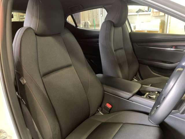 MAZDA3ファストバック 1.5 15S ブラックトーンエディション 2カメラドラレコアダプティブクルーズコン 衝突軽減ブレーキ フルセグ HBC Bカメラ アドバンストキー 横滑り防止装置 キーレス ETC車載器 コーナーセンサー アイドリングストップ オートエアコン(16枚目)