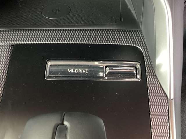 CX-80 3.3 XD Lパッケージ ディーゼルターボ 当社デモアップ車6人乗りウォークスルー アルミホイール フルセグTV オートクルーズコントロール 電動リアゲート パワーシート スマートキー アイドリングストップ シートヒーター バックカメラ ETC(15枚目)