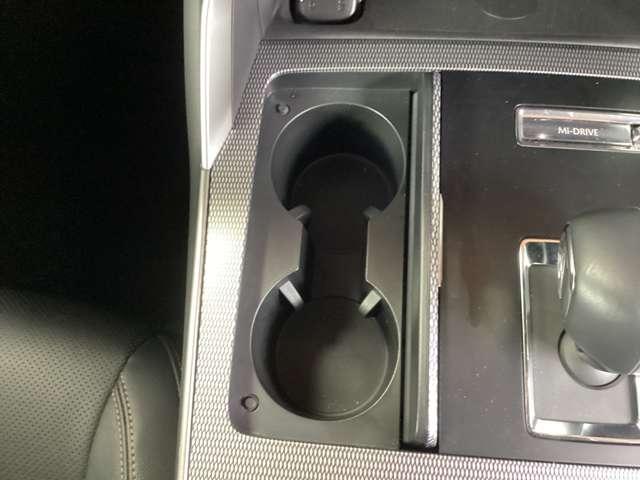 CX-80 3.3 XD Lパッケージ ディーゼルターボ 当社デモアップ車6人乗りウォークスルー アルミホイール フルセグTV オートクルーズコントロール 電動リアゲート パワーシート スマートキー アイドリングストップ シートヒーター バックカメラ ETC(16枚目)