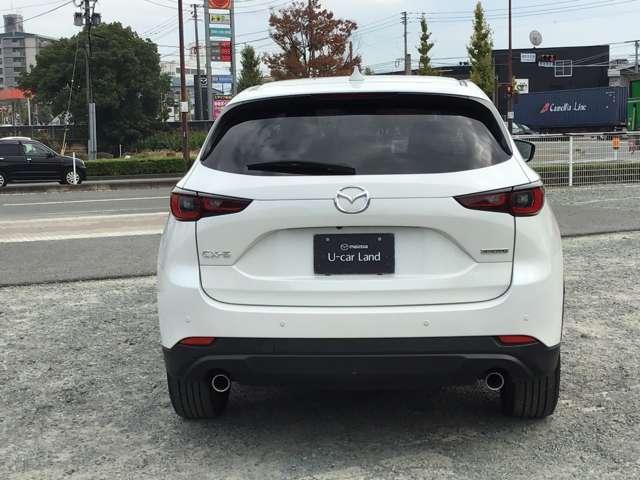 ＣＸ－５ ２．０　２０Ｓ　スマート　エディション　アダプティブクルーズコントロールバックカ　ブレーキサポート　オートＬＥＤ　地デジ　サイドエアバック　横滑り防止装置　アイドリング　盗難防止装置　ＥＴＣ付き　バックモニター　キーレスエントリー　エアコン（9枚目）