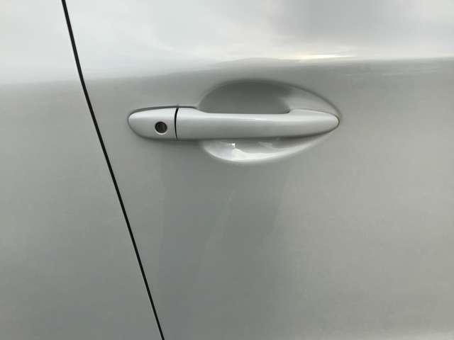 ＣＸ－５ ２．０　２０Ｓ　スマート　エディション　アダプティブクルーズコントロールバックカ　ブレーキサポート　オートＬＥＤ　地デジ　サイドエアバック　横滑り防止装置　アイドリング　盗難防止装置　ＥＴＣ付き　バックモニター　キーレスエントリー　エアコン（10枚目）