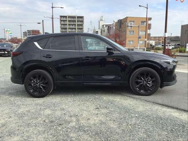ＣＸ－５ ２．０　２０Ｓ　ブラックトーンエディション　２カメラドラレコアダプティブクルーズコン　アダクティブクルーズコントロール　パワーシート　フルセグ　アルミホイール　スマートキー　ｉ－ｓｔｏｐ　ＥＴＣ　バックカメラ　サイドエアバッグ　オートエアコン（7枚目）