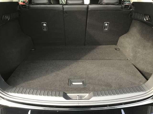 ＣＸ－５ ２．０　２０Ｓ　ブラックトーンエディション　２カメラドラレコアダプティブクルーズコン　アダクティブクルーズコントロール　パワーシート　フルセグ　アルミホイール　スマートキー　ｉ－ｓｔｏｐ　ＥＴＣ　バックカメラ　サイドエアバッグ　オートエアコン（15枚目）