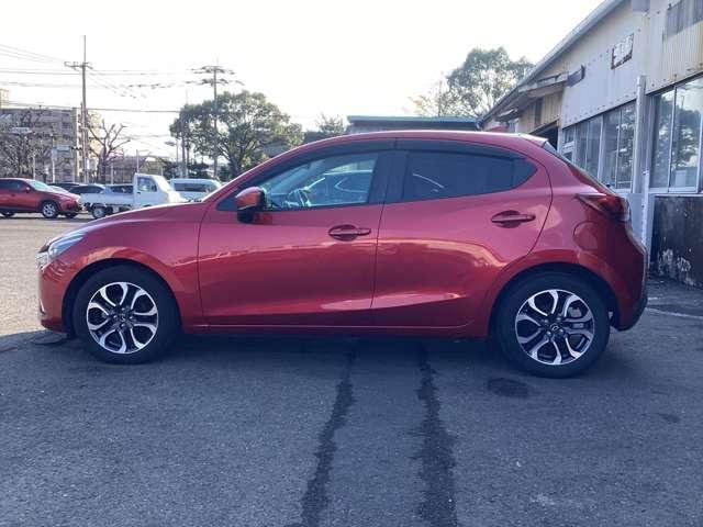 デミオ １．５　ＸＤ　ツーリング　ディーゼルターボ　シートヒーター衝突被害軽減ブレーキフルセ　スマートキ　ＡＡＣ　横滑防止　ＥＴＣ付き　テレビ　Ａストップ　全席パワーウインドウ　ＰＳ　Ｓヒーター　キーレスエントリー　ターボ車　サイドエアバッグ　ＡＢＳ（12枚目）