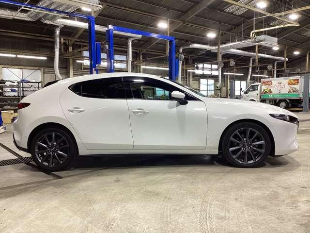 ＭＡＺＤＡ３ファストバック １．８　ＸＤ　プロアクティブ　ディーゼルターボ　２カメラドラレコ全方位モニターフルセグＴＶ　３６０°カメラ　クリアランスソナー　フルセグ　レーダークルコン　ＥＴＣ車載器　アルミホイール　バックモニター　アドバンストキー　メモリーナビ　ＡＢＳ　ターボ（8枚目）