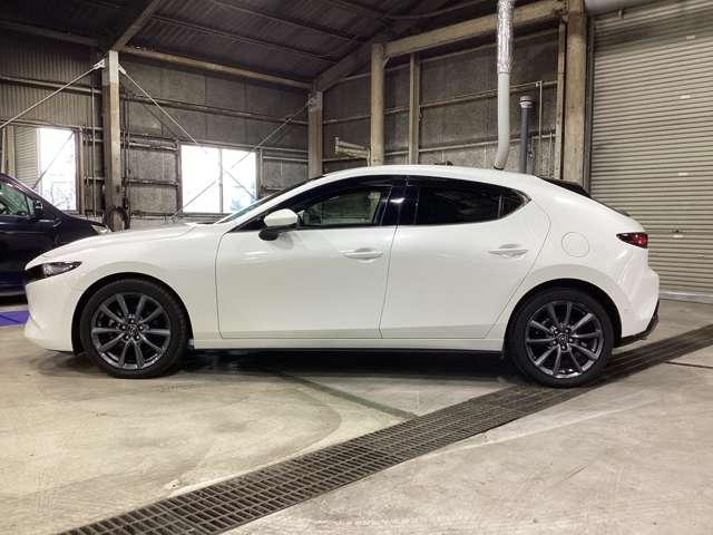 ＭＡＺＤＡ３ファストバック １．８　ＸＤ　プロアクティブ　ディーゼルターボ　２カメラドラレコ全方位モニターフルセグＴＶ　３６０°カメラ　クリアランスソナー　フルセグ　レーダークルコン　ＥＴＣ車載器　アルミホイール　バックモニター　アドバンストキー　メモリーナビ　ＡＢＳ　ターボ（12枚目）