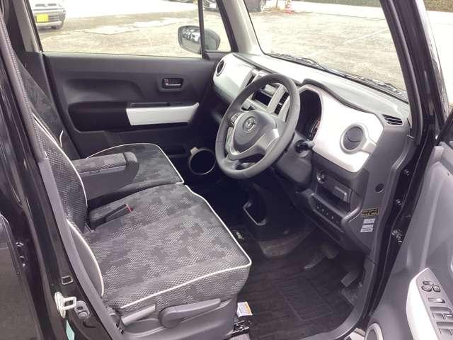 フレアクロスオーバー ６６０　ＸＳ　シートヒーターディスチャージライトＣＤ衝突　シ－トヒ－タ－　Ｓエネチャージ　盗難警報装置　スマートキー　助手席エアバッグ　オートエアコン　ＥＳＣ　キーレスエントリー　パワーウインドウ　アルミホイール（13枚目）