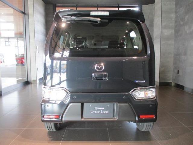 ���A�R���r�����v�͊ی^�̂S���f�U�C���ŁA�O�֌������悤�ȃO���f�[�V�����������̗p���Ă��܂��B�����v�̊ۂ��߂Â��������\���ŃG���K���g�������o���Ă��܂��B