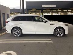 �����ɥӥ塼�Ǥ����Բ��ɣӣգ���ͭ��ή��ʥե����ˤʤäƤ��ꡢ���ʤ����Ф��Ƥ��ޤ��� 5