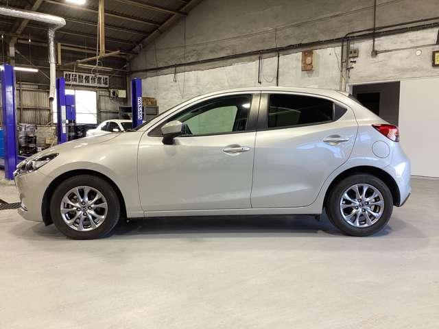 MAZDA2 1.5 15S サンリット シトラス 2カメラドラレコ全方位モニターフルセグTV 360カメラ 衝突被害軽減ブレーキ LEDライト レーダークルーズ フルセグTV シートヒーター DVD スマートキー アイドリングストップ ABS ETC(14枚目)