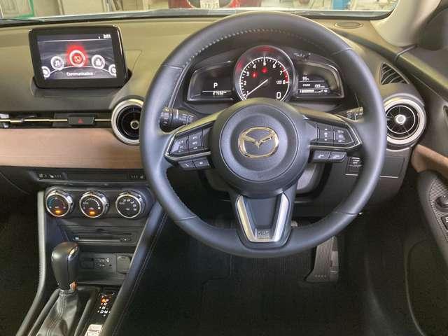 ＣＸ－３ １．５　１５Ｓ　アーバン　ドレッサー　アダプティブクルーズコントロール全方位モ　クリソナ　ＨＢＣ　レーダークルコン　ＤＶＤ再生　ＥＴＣ　フルセグ　衝突被害軽減システム　メモリーナビ　シートヒーター　アイドリングストップ　バックカメラ（2枚目）