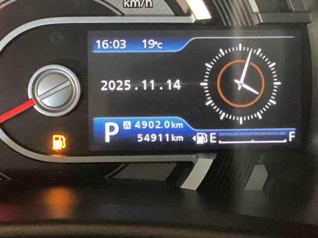 フレアクロスオーバー ６６０　ハイブリッド　ＸＧ　シートヒーターレーンキープアシスト　横滑り防止装置付き　盗難警報装置　前後誤発進抑制機能　アイドリングＳＴＯＰ　パーキングセンサー　オートエアコン　スマートキー＆プッシュスタート　前席シートヒーター（4枚目）