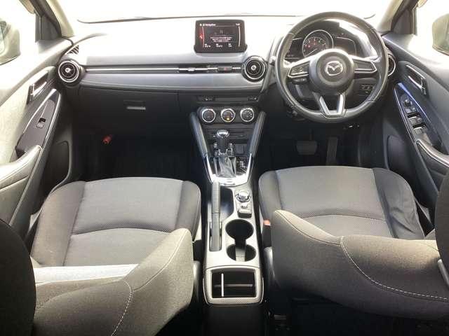 デミオ 1.3 13S ツーリング 全方位カメラフルセグTVDVDシートヒーター アイドルストップ サイドエアバッグ AAC 地デジ シートヒータ ESC アドバンスキー パワーステアリング 盗難防止装置 キーレス ABS エアバック(2枚目)