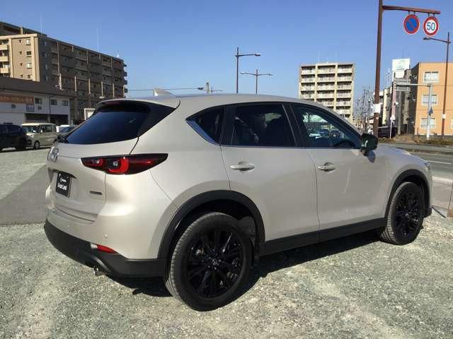 ＣＸ－５ ２．２　ＸＤ　ブラックトーンエディション　ディーゼルターボ　シートヒーター電動リアゲート全方位モニタ　追従式クルコン　バックモニター　Ｐシート　ターボ車　ＬＥＤ　キーレス　ＥＴＣ装備　スマートキー　コーナーセンサー　アイドリングストップ　ナビＴＶ　ＤＳＣ（11枚目）
