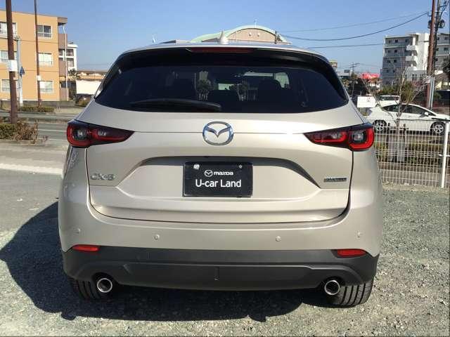 ＣＸ－５ ２．２　ＸＤ　ブラックトーンエディション　ディーゼルターボ　シートヒーター電動リアゲート全方位モニタ　追従式クルコン　バックモニター　Ｐシート　ターボ車　ＬＥＤ　キーレス　ＥＴＣ装備　スマートキー　コーナーセンサー　アイドリングストップ　ナビＴＶ　ＤＳＣ（12枚目）