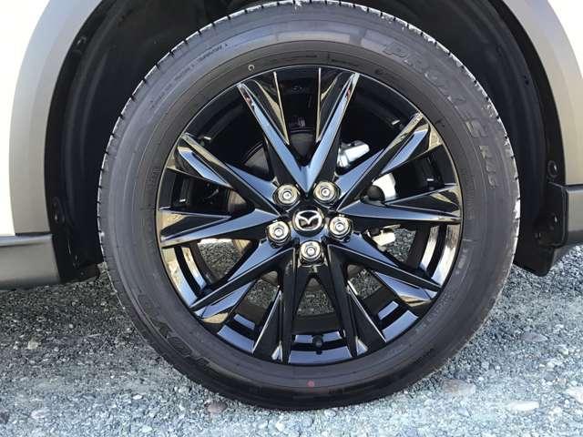 ＣＸ－５ ２．２　ＸＤ　ブラックトーンエディション　ディーゼルターボ　シートヒーター電動リアゲート全方位モニタ　追従式クルコン　バックモニター　Ｐシート　ターボ車　ＬＥＤ　キーレス　ＥＴＣ装備　スマートキー　コーナーセンサー　アイドリングストップ　ナビＴＶ　ＤＳＣ（14枚目）
