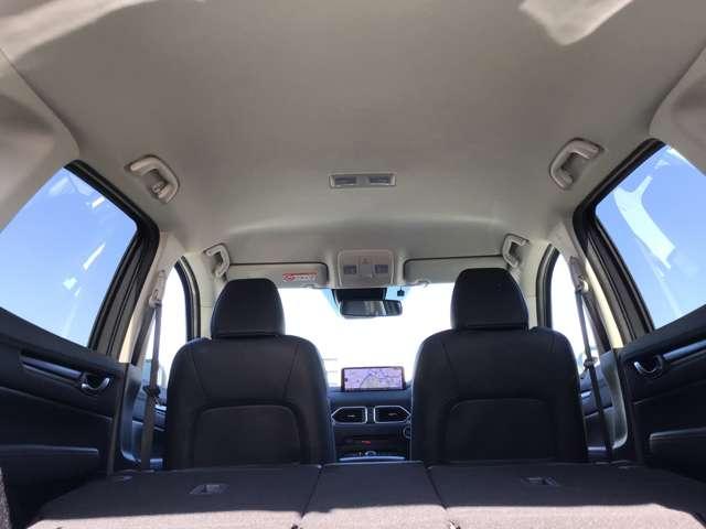 ＣＸ－５ ２．２　ＸＤ　ブラックトーンエディション　ディーゼルターボ　シートヒーター電動リアゲート全方位モニタ　追従式クルコン　バックモニター　Ｐシート　ターボ車　ＬＥＤ　キーレス　ＥＴＣ装備　スマートキー　コーナーセンサー　アイドリングストップ　ナビＴＶ　ＤＳＣ（19枚目）