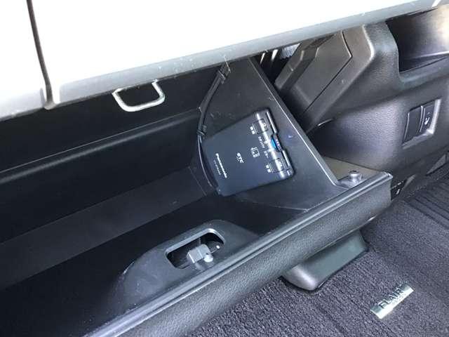 フレアワゴンカスタムスタイル 660 カスタムスタイル ハイブリッド XS 両側電動スライドドア全方位モニターフルセ アルミホイール バックソナー 地デジTV 360度カメラ LEDランプ 運転席側シートヒーター パワーウインドウ スマキー ベンチシート Bカメラ PS(5枚目)