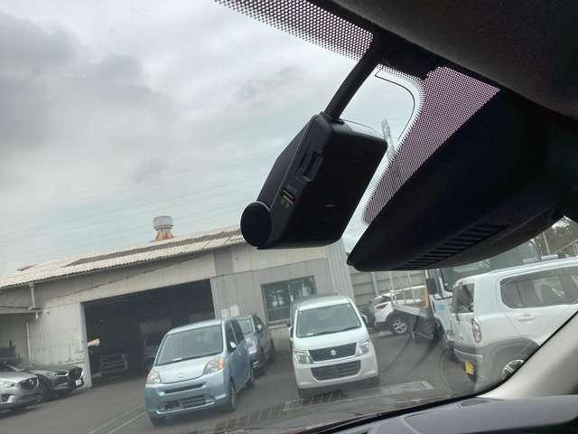 デミオ １．５　１５Ｓ　６速マニュアル全方位モニターフルセグＴＶナ　バックモニタ　３６０ビューモニター　Ｆカメラ　ナビ・ＴＶ　前後誤発進抑制　横滑り防止機能　マニュアルエアコン　キーフリー　サイドエアバック　サイドカメラ（8枚目）