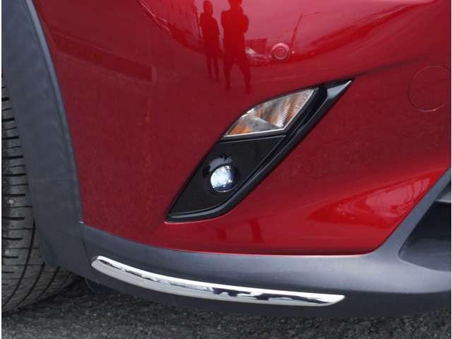 ＣＸ－３ １５Ｓ　ツーリング　ＬＥＤライト　ＵＳＢ　バックモニター　ｉ－ｓｔｏｐ　コーナーセンサー　スマートキー　オートエアコン　盗難防止装置　横滑り防止　サイドエアバッグ　エアバッグ　キーレス　ＰＳ（9枚目）