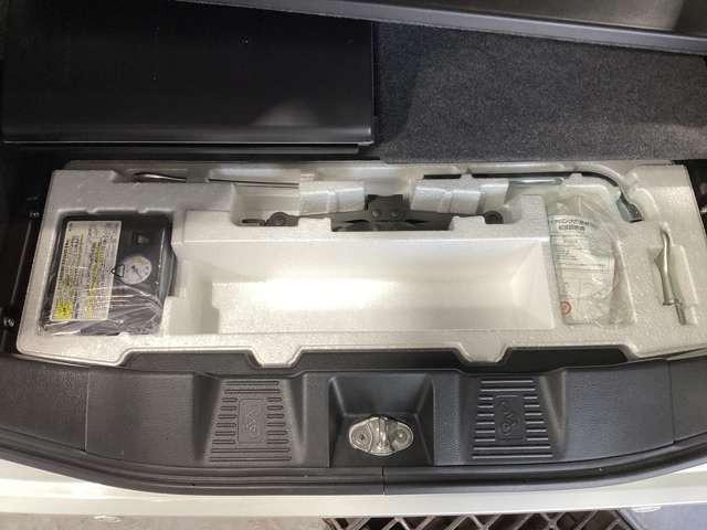 フレアワゴン ６６０　ハイブリッド　ＸＧ　衝突被害軽減ブレーキバックカメラナビＴＶ　横滑防止装置　誤発進抑制機能　キーフリー　スマートキー　Ｉストップ　両側スライドドア　フルセグ　オートエアコン　ＷエアＢ　コーナーセンサー　ベンチシート（34枚目）