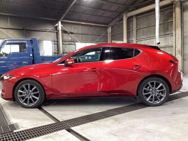 ＭＡＺＤＡ３ファストバック １．５　１５Ｓ　ツーリング　衝突被害軽減ブレーキ全方位モニターナビ　アダプティブクルーズ　バックモニター　コーナーセンサー　フルセグＴＶ　ＤＶＤ　横滑り防止システム　ＥＴＣ車載器　ハイビームアシスト　ＡＡＣ　イモビ　エアバック（10枚目）