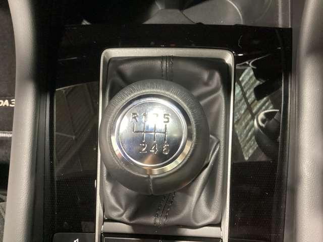 ＭＡＺＤＡ３ファストバック １．５　１５Ｓ　ツーリング　衝突被害軽減ブレーキ全方位モニターナビ　アダプティブクルーズ　バックモニター　コーナーセンサー　フルセグＴＶ　ＤＶＤ　横滑り防止システム　ＥＴＣ車載器　ハイビームアシスト　ＡＡＣ　イモビ　エアバック（29枚目）