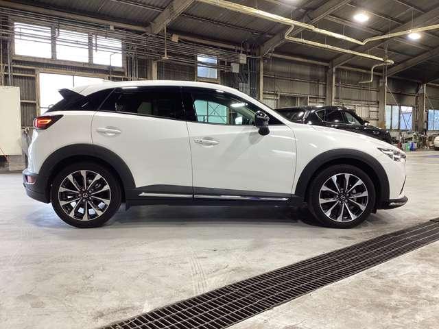 ＣＸ－３ １．８　ＸＤ　プロアクティブ　Ｓパッケージ　ディーゼルターボ　パワーシートアダプティブクルーズコントロ　ＡＡＣ　クリアランスソナー　クルーズコントロール　パワーシート　アイドリングストップ　フルセグＴＶ　スマートキー　シートヒーター　バックカメラ　アルミホイール（8枚目）