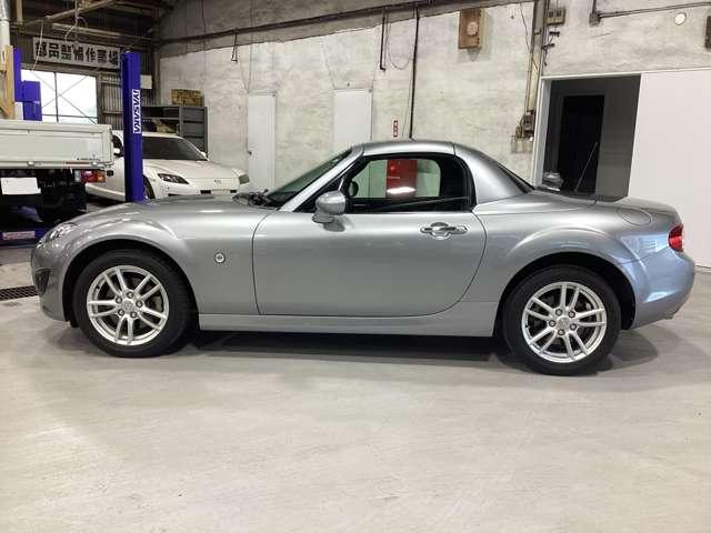 ロードスター 2.0 S RHT 電動ハードトップHDDナビワンセグTVディス ワンセグTV イモビライザー アドバンスキー アルミホイール エアバッグ ナビTV キーレス Wエアバッグ オートエアコン サイドエアバッグ HDDナビ(18枚目)