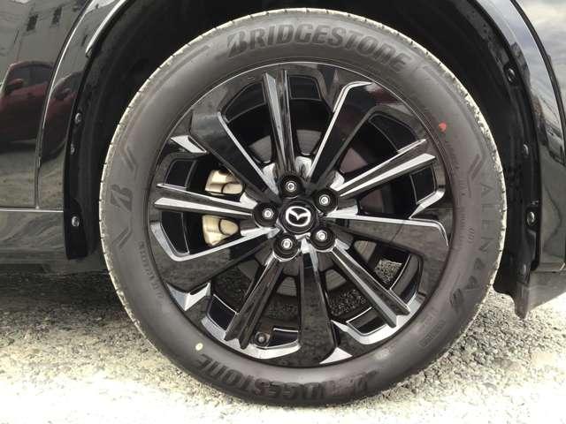 ＣＸ－６０ ３．３　ＸＤハイブリッド　エクスクルーシブ　スポーツ　ディー　電動リアゲート全方位モニターフルセグＴＶナ　ＭＲＣＣ　スマートキー　横滑り防止装置　メモリーナビ　ＥＴＣ　シートヒーター　オートハイビーム　パワーシート　バックカメラ　４ＷＤ　アイドリングストップ（11枚目）