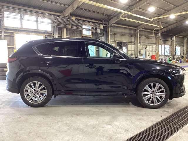 CX-5 2.2 XD エクスクルーシブ モード ディーゼルターボ BOSEサウンドシステムアダプティブクルーズ 地デジ 盗難防止装置 キーレス クリアランスソナー サイドカメラ オートLED ETC ヒーター パワーシート AAC ターボ Iストップ アルミホイール(8枚目)