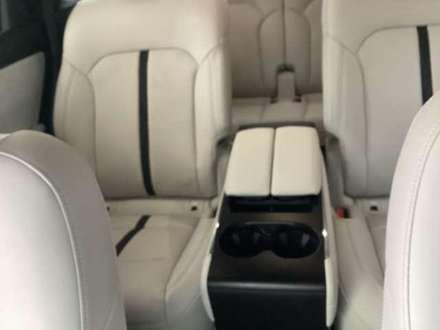 ＣＸ－８０ ３．３　ＸＤハイブリッド　プレミアム　モダン　ディーゼルター　ナビ　ＥＴＣ　サンルーフ　試乗車アップ車　全周囲カメラ　３列シート　バックカメラ　シートヒーター　４ＷＤ　ＥＴＣ（18枚目）