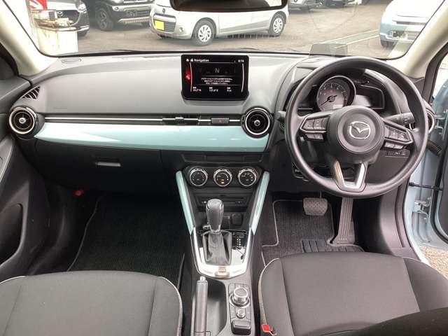 �V���v�����@�\�I�ň����₷���C���p�l����ł��B