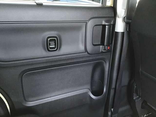 ���A�[�h�A�J���o�[�A�p���[�E�C���h�X�C�b�`�A�y�b�g�{�g��������z���_�[�t��