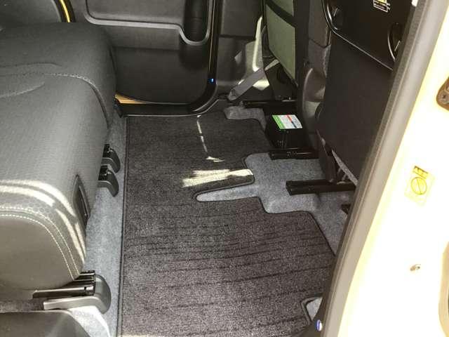 フレアワゴンタフスタイル ６６０　タフスタイル　ハイブリッド　ＸＳ　ナビ　ＥＴＣ　バックカメラ　横滑り防止　Ｓヒーター　バックモニター　フルオートエアコン　キーレス　ＥＴＣ車載器　メモリーナビ　ナビ　ＡＢＳ（18枚目）