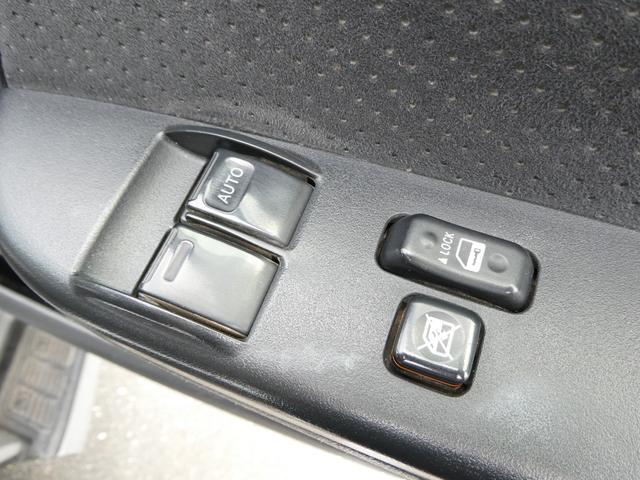ハイエースバン ロングスーパーＧＬ　１年間１万キロ無償保証　４型　メモリーナビ　バックカメラ　ドライブレコーダー　ＥＴＣ　純正キーレス　両側スライド　オートライト　フォグランプ　Ｗエアコン　フロント社外マット　集中ドアロック　ターボ（13枚目）
