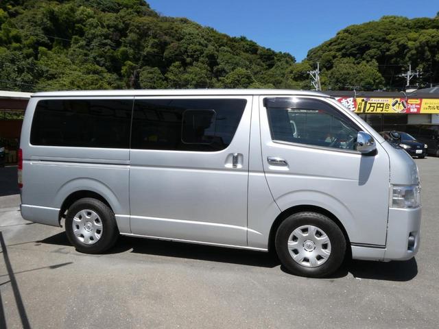 ハイエースバン ロングスーパーＧＬ　１年間１万キロ無償保証　４型　ドラレコ前後　ＳＤナビ　バックカメラ　フルセグＴＶ　ＥＴＣ　キーレス　Ｂｌｕｅｔｏｏｔｈ　ＣＤ・ＤＶＤ再生　両側スライド　運転席エアバック　フォグランプ　排ガス浄化装置（29枚目）