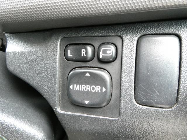 ハイエースバン ロングスーパーＧＬ　１年間１万キロ無償保証　１型　４ＷＤ　社外アルミ　ＥＴＣ　メモリーナビ　バックカメラ　ワンセグＴＶ　ＤＶＤ再生　両側スライド　フォグランプ　オートライト　両側スライド　運転席エアバック　ターボ（17枚目）