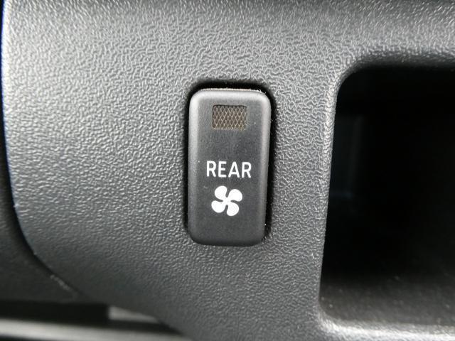 ハイエースバン ロングスーパーＧＬ　１年間１万キロ無償保証　１型　４ＷＤ　社外アルミ　ＥＴＣ　メモリーナビ　バックカメラ　ワンセグＴＶ　ＤＶＤ再生　両側スライド　フォグランプ　オートライト　両側スライド　運転席エアバック　ターボ（18枚目）