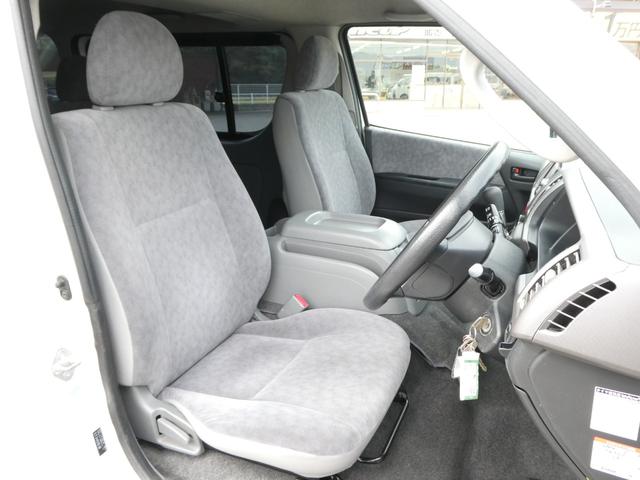 ハイエースバン ロングスーパーＧＬ　１年間１万キロ無償保証　１型　４ＷＤ　社外アルミ　ＥＴＣ　メモリーナビ　バックカメラ　ワンセグＴＶ　ＤＶＤ再生　両側スライド　フォグランプ　オートライト　両側スライド　運転席エアバック　ターボ（22枚目）