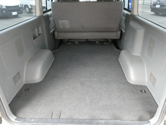 ハイエースバン ロングスーパーＧＬ　１年間１万キロ無償保証　１型　４ＷＤ　社外アルミ　ＥＴＣ　メモリーナビ　バックカメラ　ワンセグＴＶ　ＤＶＤ再生　両側スライド　フォグランプ　オートライト　両側スライド　運転席エアバック　ターボ（24枚目）
