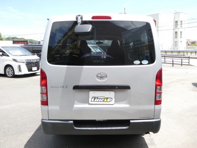 ハイエースバン ロングＤＸ　１年間１万キロ無償保証　４型　ＥＴＣ　純正キーレス　両側スライド　運転席エアバック　パワーウィンドウ　１００Ｖ電源　ターボ　排ガス浄化装置　レベライザー　ゴムマット　集中ドアロック（16枚目）