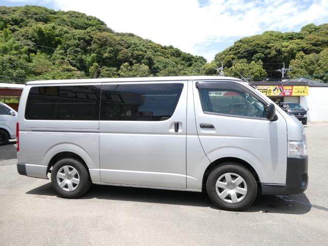 ハイエースバン ロングＤＸ　１年間１万キロ無償保証　４型　ＥＴＣ　純正キーレス　両側スライド　運転席エアバック　パワーウィンドウ　１００Ｖ電源　ターボ　排ガス浄化装置　レベライザー　ゴムマット　集中ドアロック（23枚目）