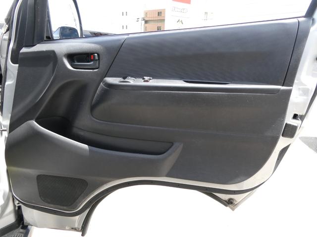 ハイエースバン ロングＤＸ　１年間１万キロ無償保証　４型　ＥＴＣ　純正キーレス　両側スライド　運転席エアバック　パワーウィンドウ　１００Ｖ電源　ターボ　排ガス浄化装置　レベライザー　ゴムマット　集中ドアロック（35枚目）