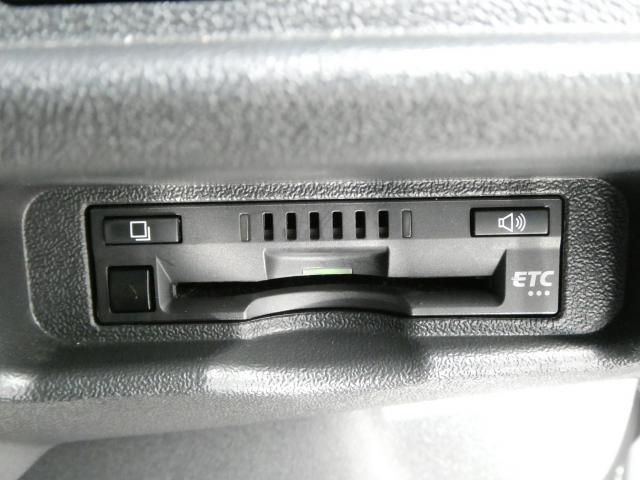 ハイエースバン ロングDX GLパッケージ 1年間1万キロ無償保証 7型 ETC 純正キーレス クリアランスソナー 衝突被害軽減ブレーキ 両側スライド Wエアバック 両側スライド オートライト オートマチックハイビーム リア小窓 電格ミラー(9枚目)