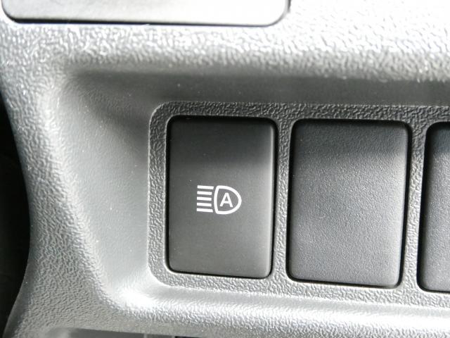 ハイエースバン ロングDX GLパッケージ 1年間1万キロ無償保証 7型 ETC 純正キーレス クリアランスソナー 衝突被害軽減ブレーキ 両側スライド Wエアバック 両側スライド オートライト オートマチックハイビーム リア小窓 電格ミラー(16枚目)